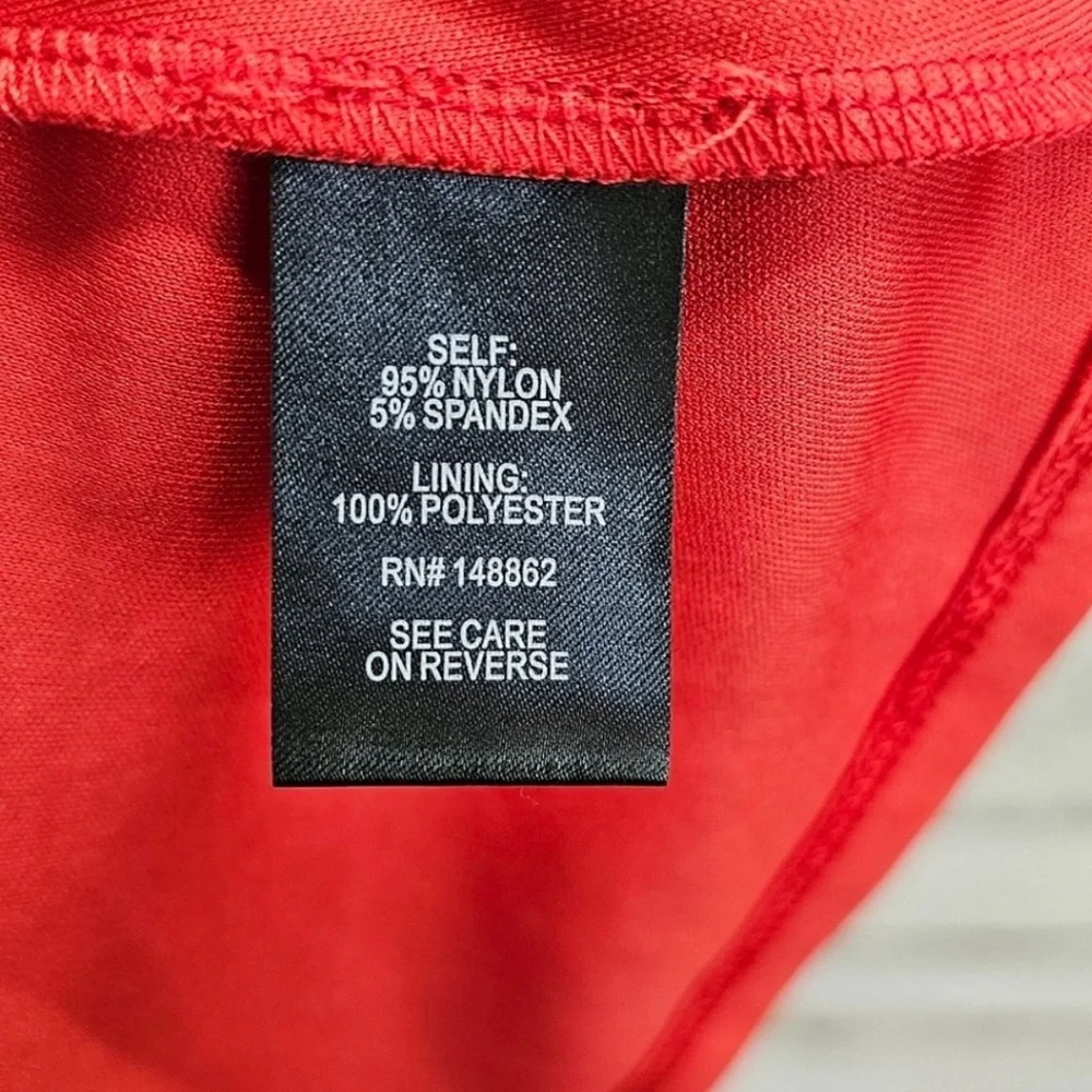 NWT Torrid Red Lace 3/4 Sleeve Fit and Flare Sweetheart Neck Dress Sz 1X - Picture 9 of 10